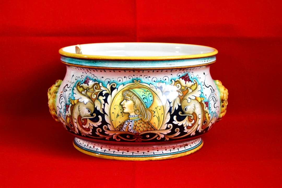 イタリア雑貨【デルータ　マヨルカ焼き　蓋付きセンターピース】