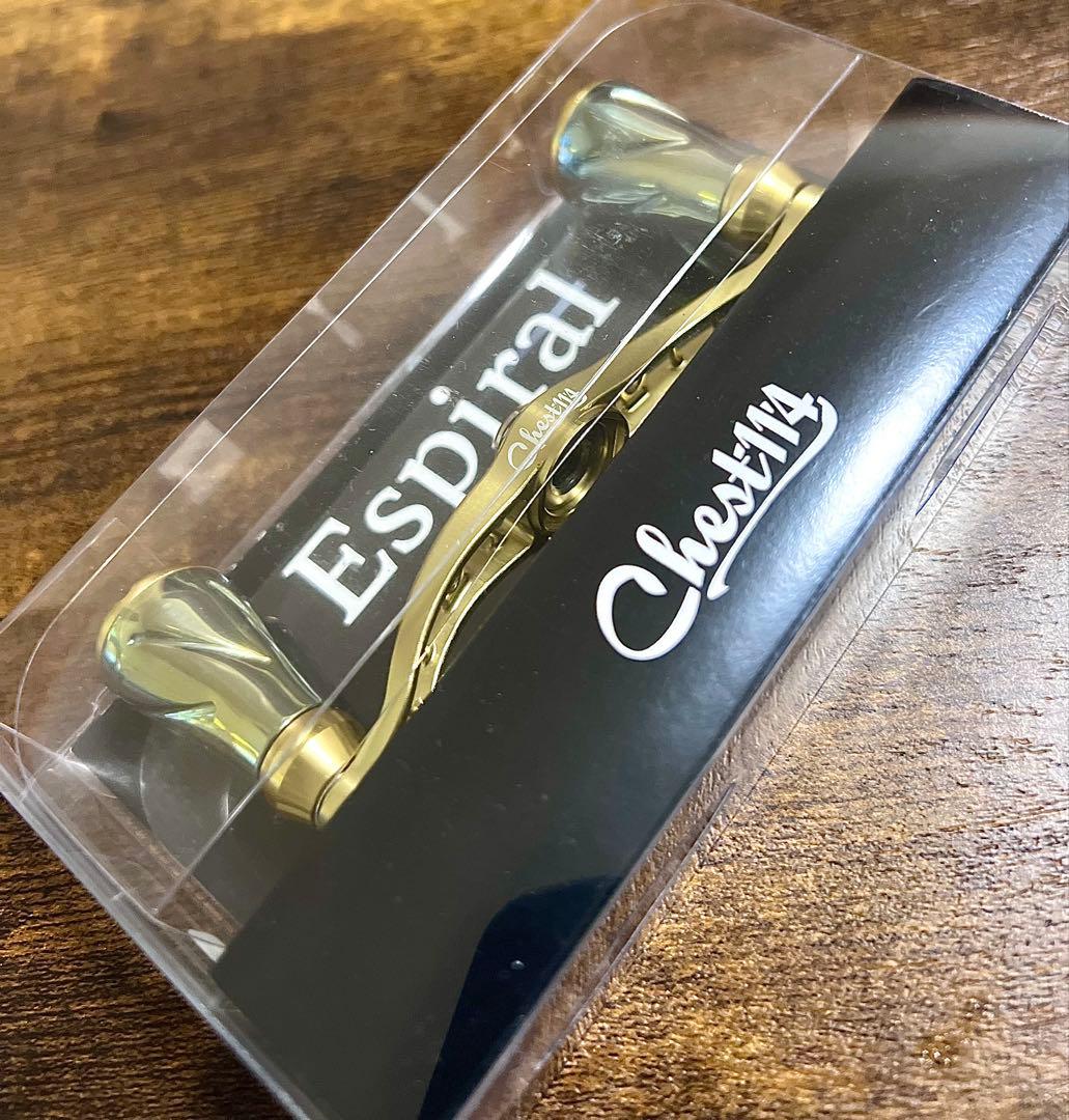 チェスト114 エスピラル ゴールド リブレ LIVRE シマノ右 ゴールド