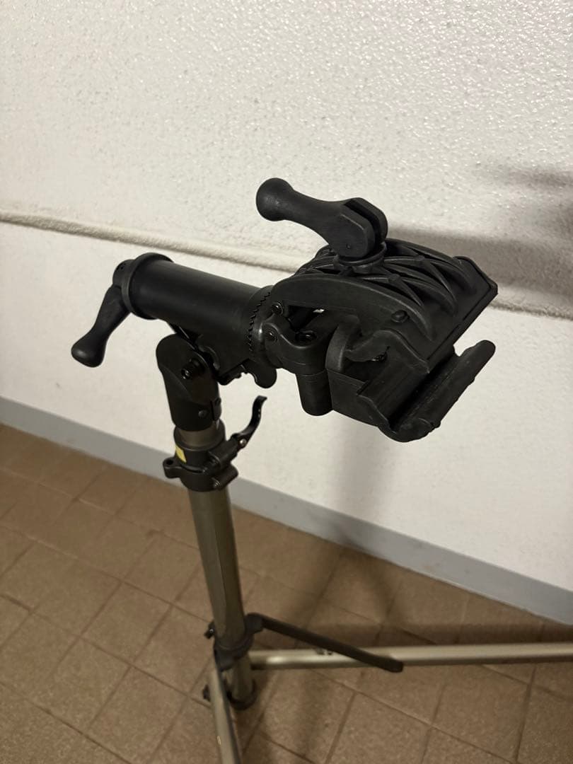 BIKE HAND メンテナンススタンド