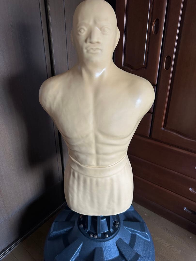 人型自律型サンドバッグ　ボクシング　トレーニング　グローブ付き