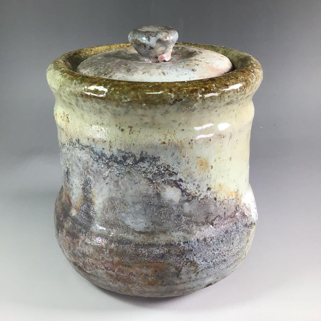 Ｒ６８　水指　『萩焼』『中村龍和造』　共箱　茶道具