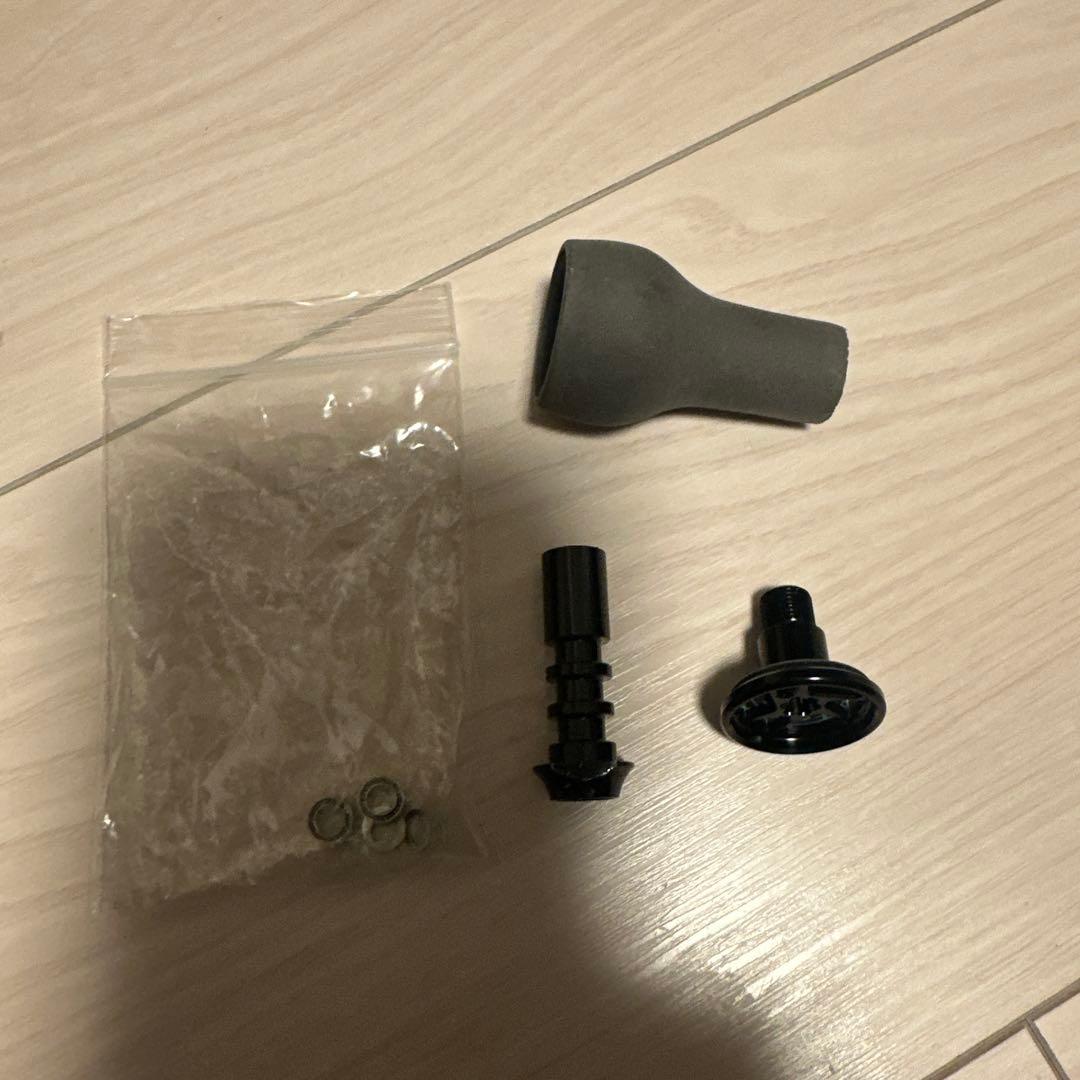 中古DRT バリアル　カルフォームノブ　1個、ベアリング付き