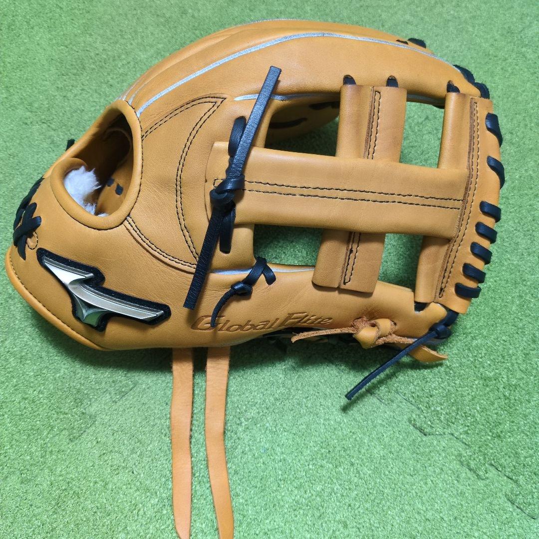Mizunoグローバルエリート軟式内野　定価￥28,600