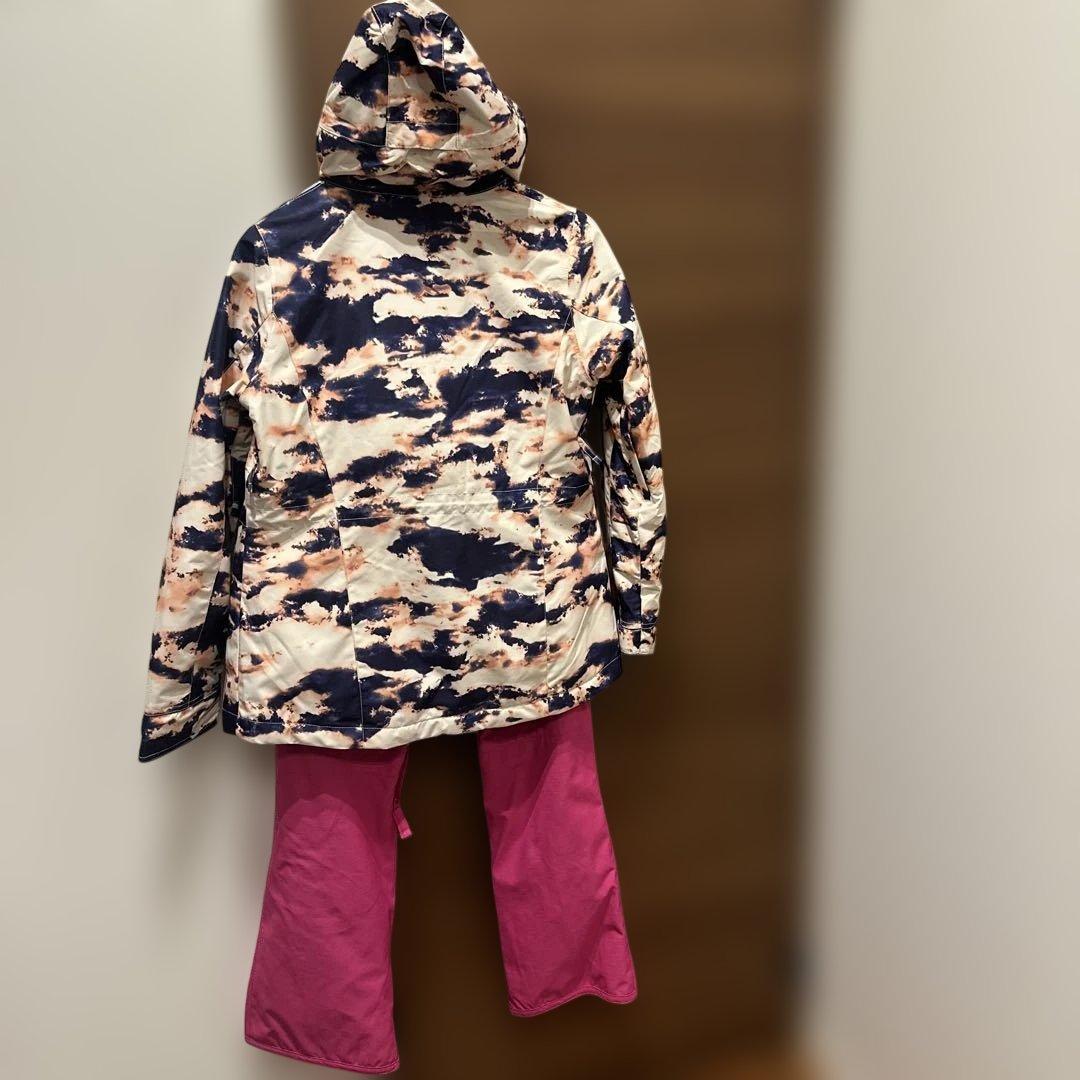 美品　O'NEILLオニール CSBスノーボードウェアセットレディースM