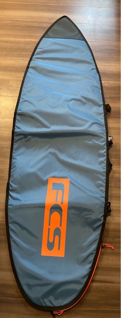 新品タグ付き　FCS サーフボードケース 5'9\" ブルー