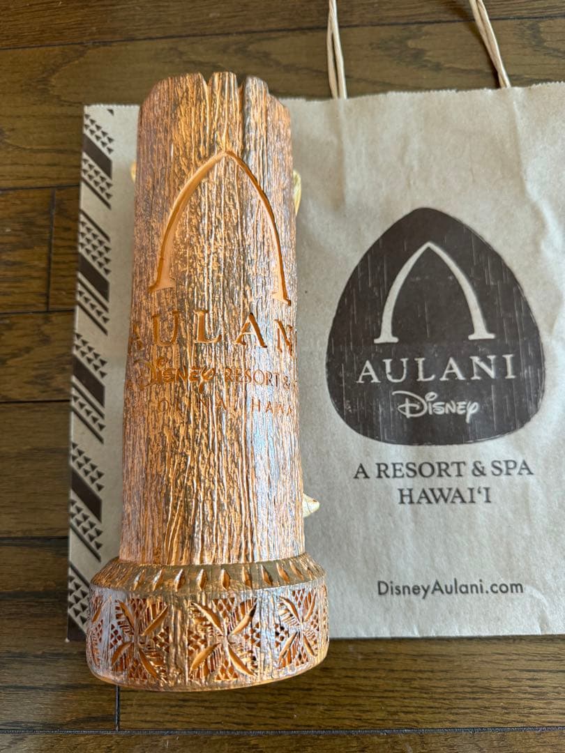 ハワイ　アウラニ　ディズニー　限定品　ダッフィー　木彫り　フィギュア　リーナベル