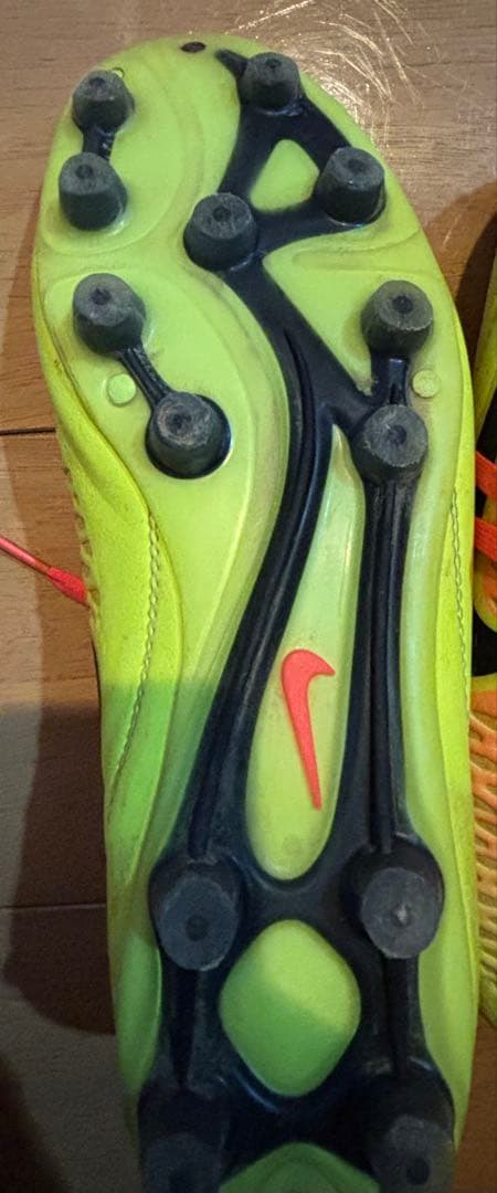 ナイキ マジスタ オーパス HG