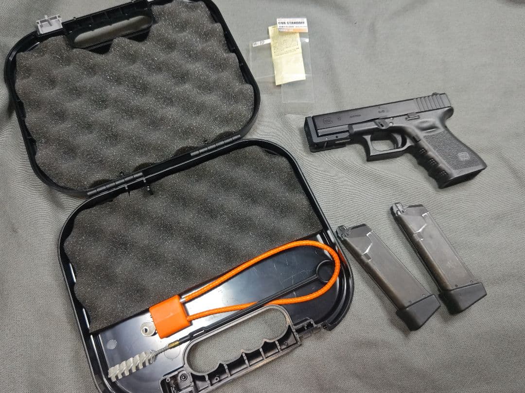 東京マルイ　GBB グロック 19 STANDOFFカスタム　ガンケース付き