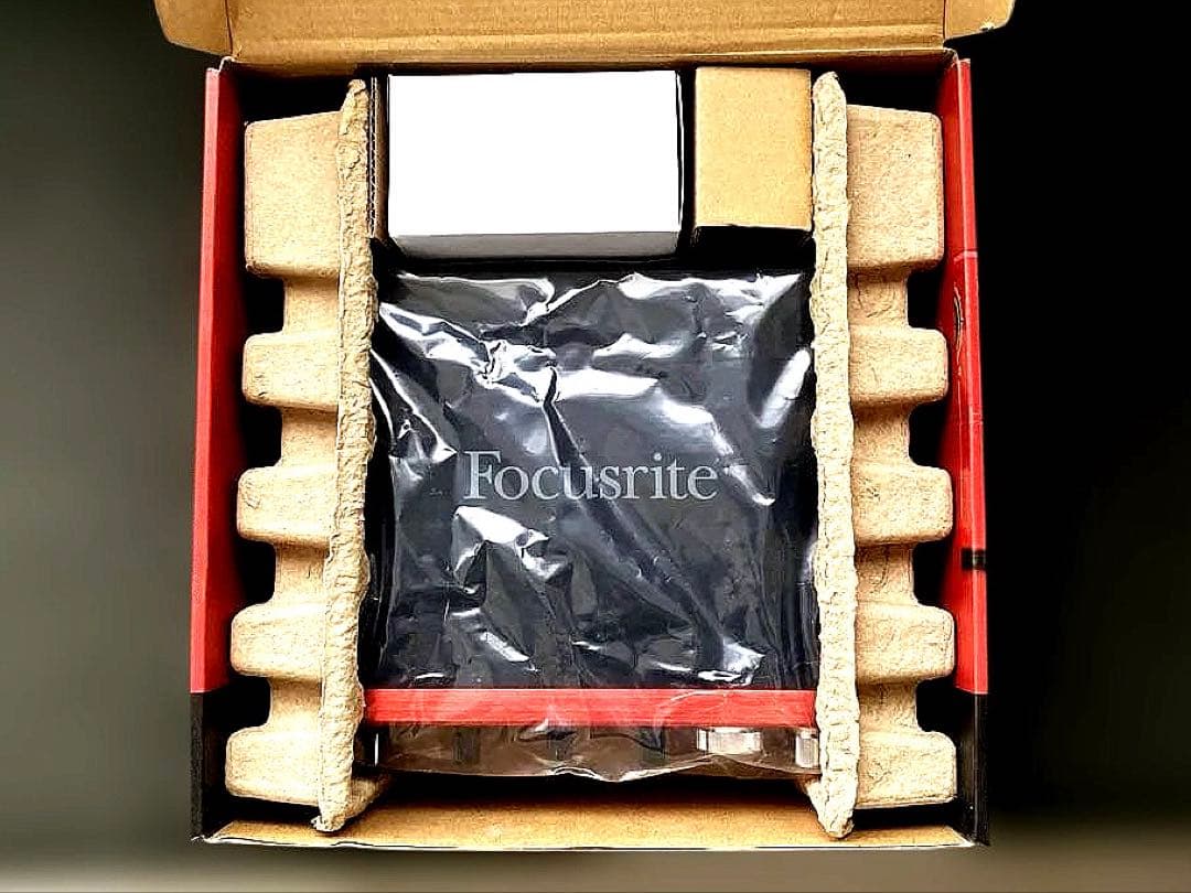 Focusrite Clarett 4 Pre 【訳あり、ジャンク扱い】