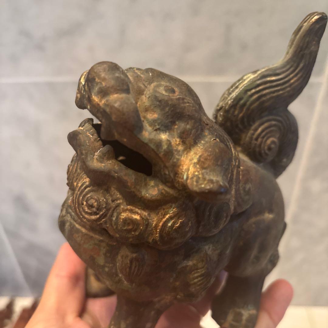 アンティーク可愛らしくも威厳のある唐獅子の芸術的な彫刻造形の鉄・真鍮の香炉