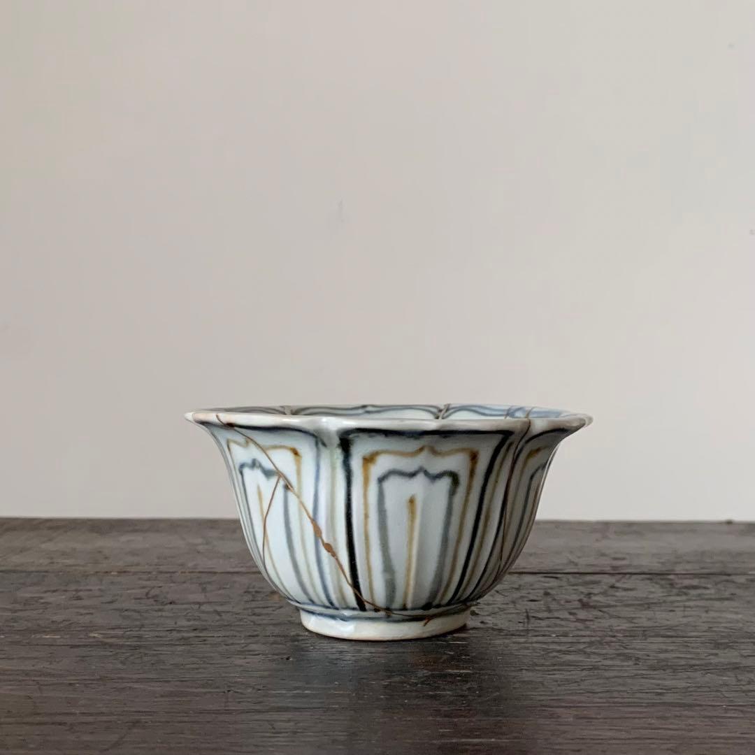 呉須 鉄釉 輪花 盃 伊万里 18世紀？古道具 古美術 アンティーク