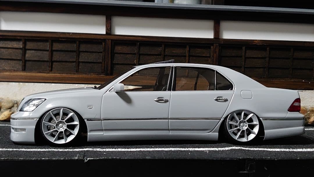 1/24 アオシマ ファブレス 30セルシオ 完成品