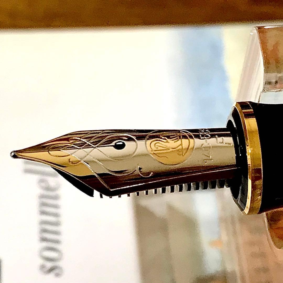 ☆ほぼ新品☆素晴らしいペリカン万年筆M600グリーン縞（Ｆ)☆書き味抜群