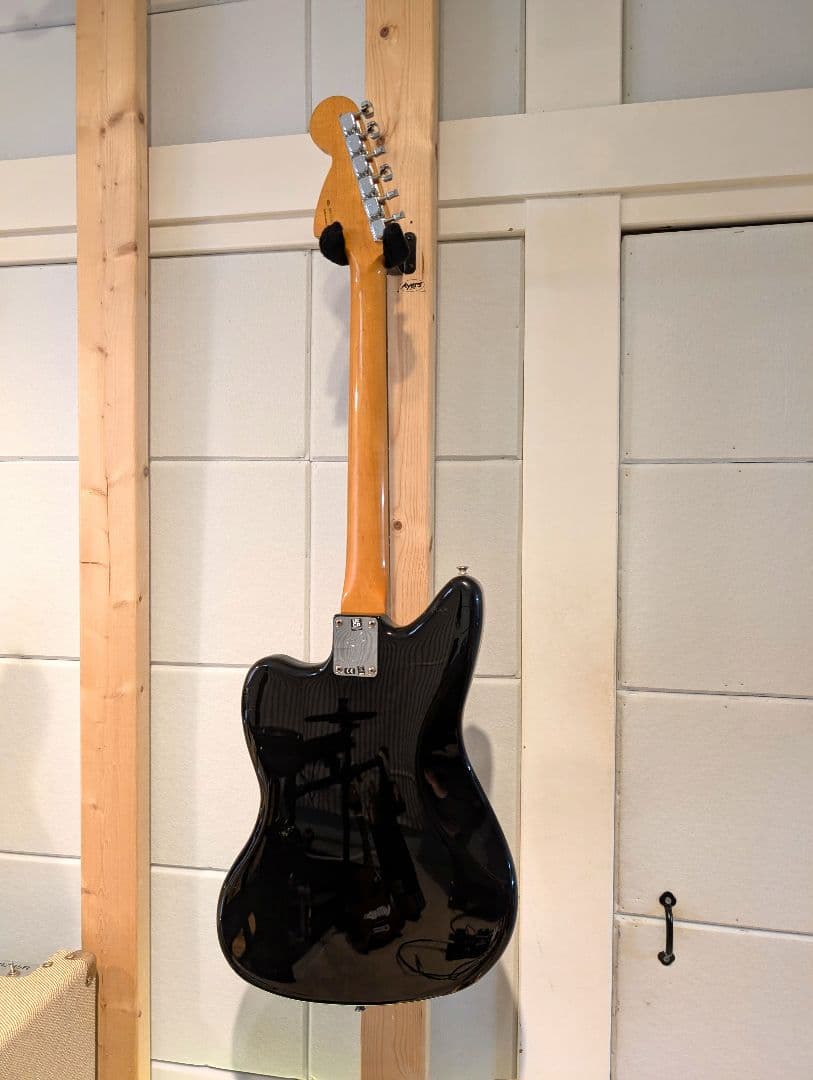 Fender Vintera II 70s Jaguar　フェンダー