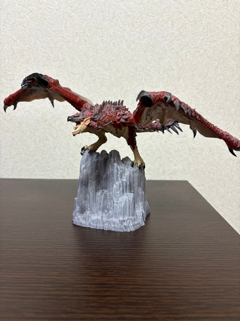 モンスターハンター ネルギガンテ イヴェルカーナ リオレウス フィギュア