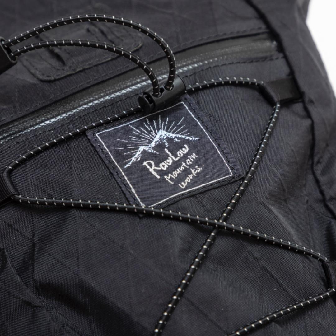RawLow Mountain Works サドルバッグ