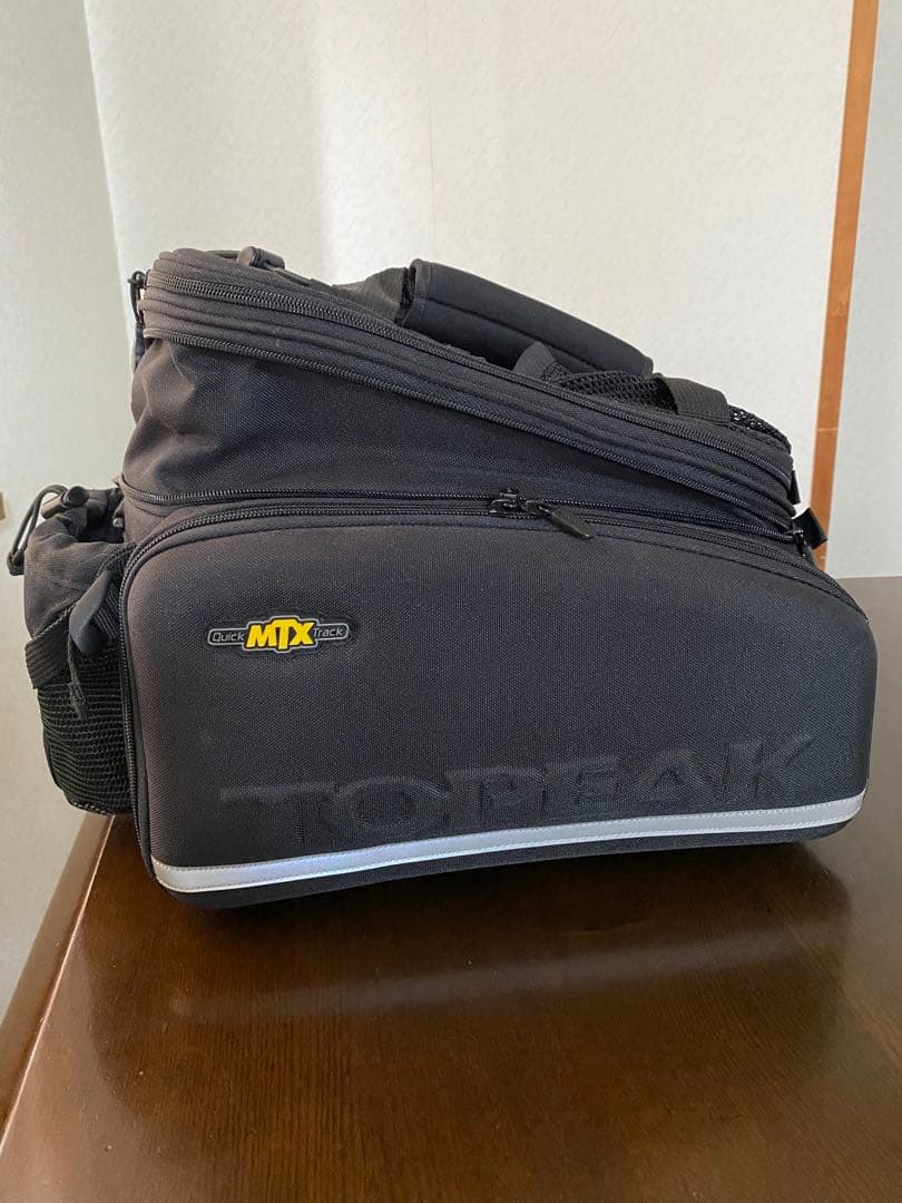 わらびもちTOPEAK MTXバッグ と QR BEAM RACK