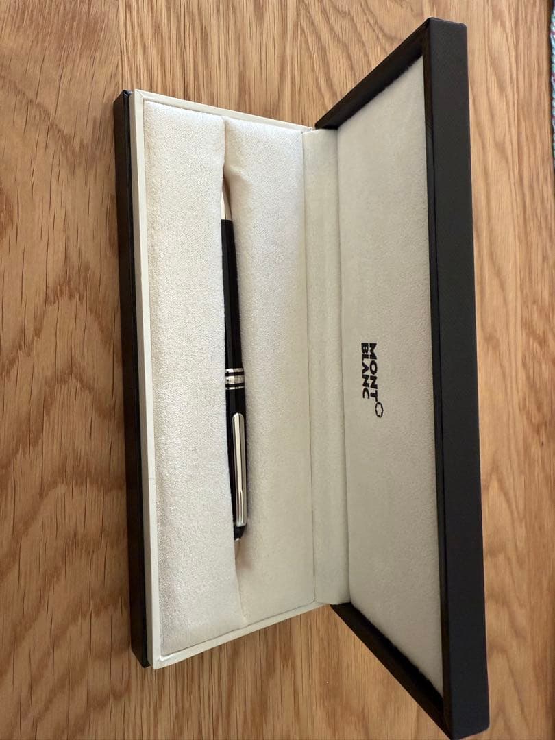 Montblanc マイスターシュテュック プラチナ ボールペン黒用ケース付き