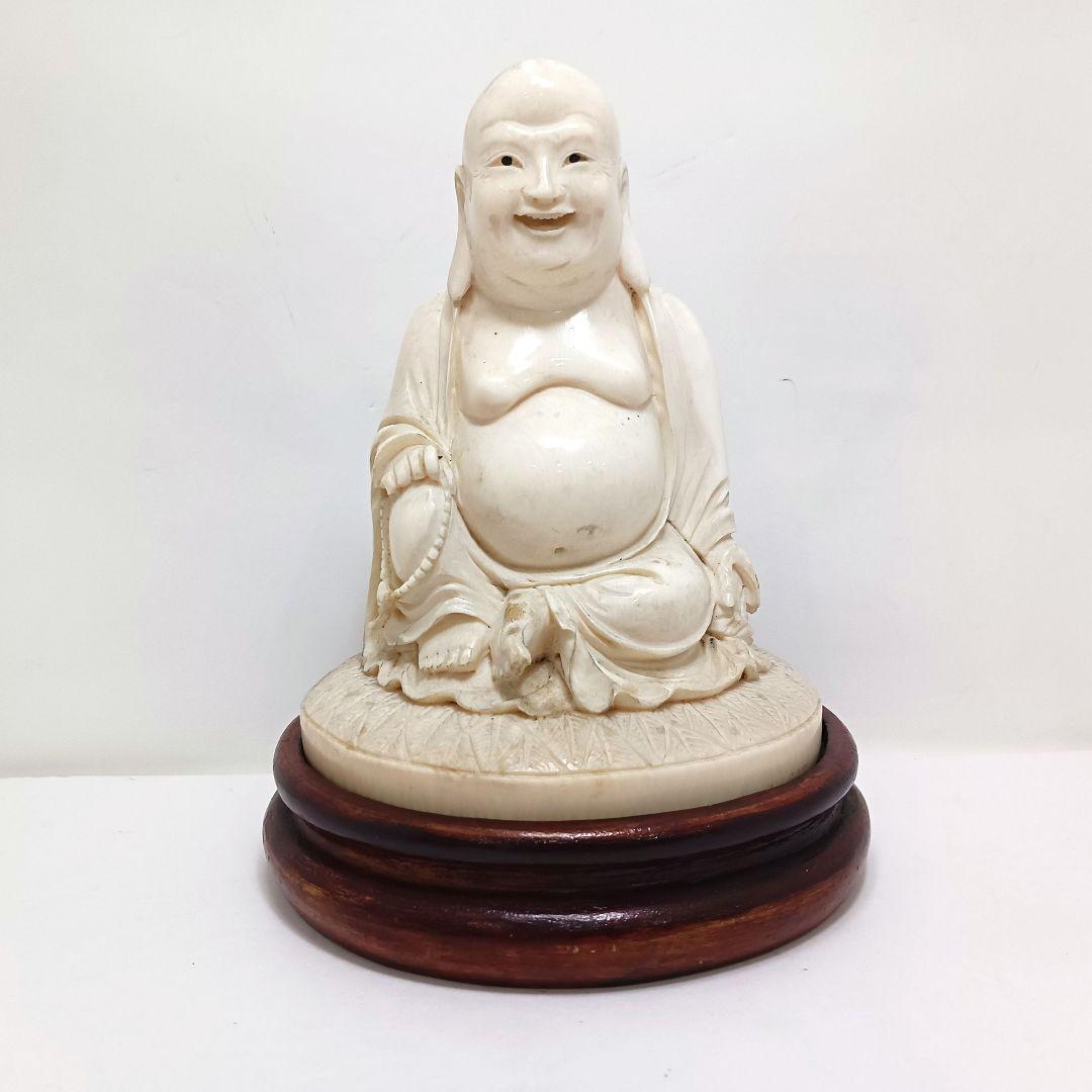 #7 高級彫刻 細密彫り 布袋様 置物 重量897g 唐木台付き