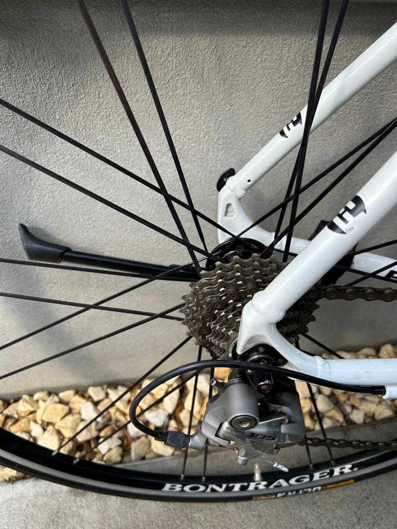 FOCUS VARIADO ロードバイク　直接引き取り限定