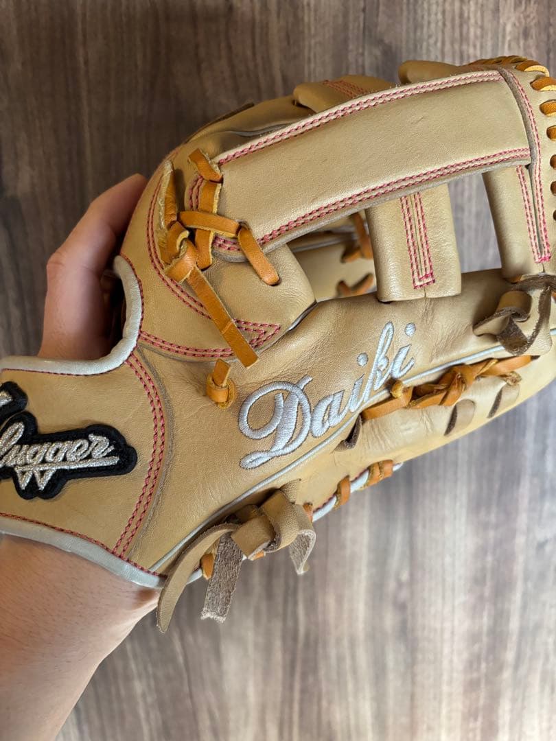 『とし』。スラッガー　軟式野球オーダーグローブ