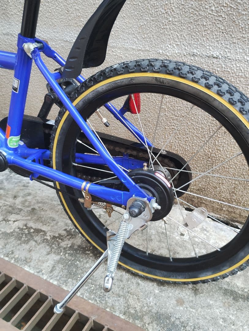 お引き取り限定　AEONBIKE キッズバイク 18インチ 青