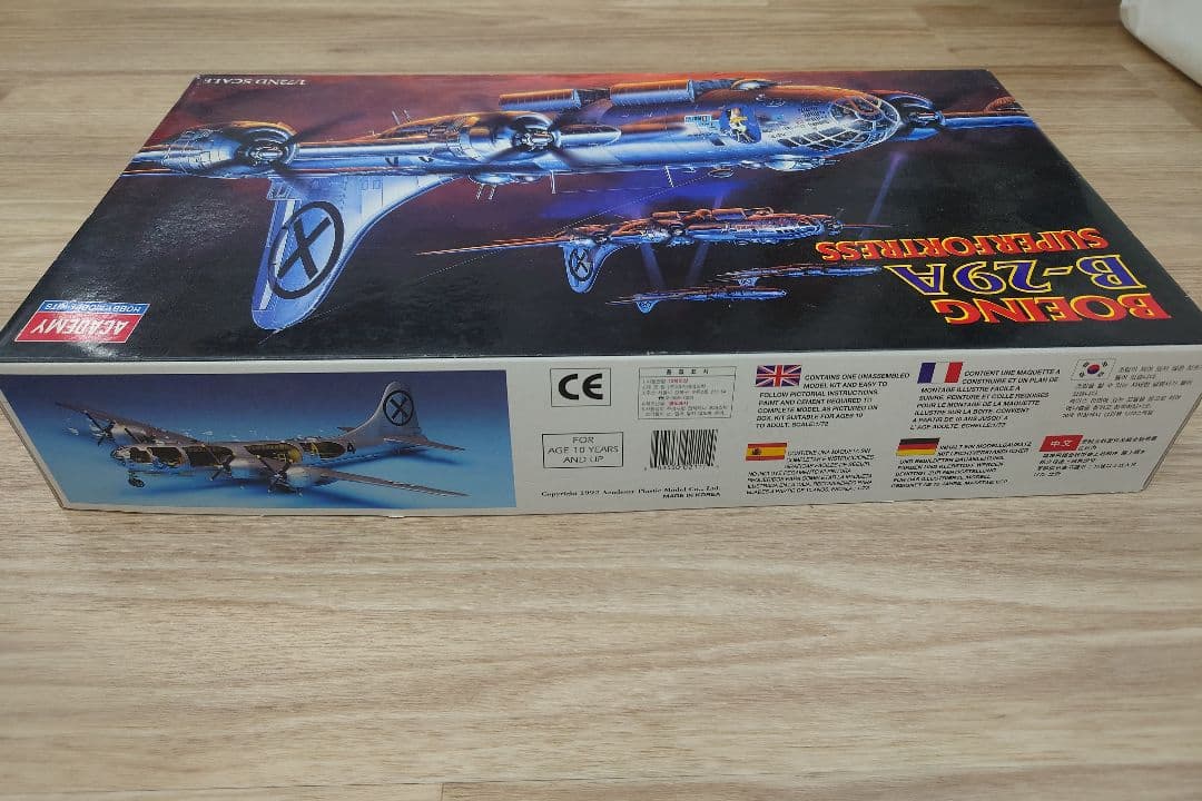 航空機・ヘリコプター Boeing B-29A Superfortress 1/72