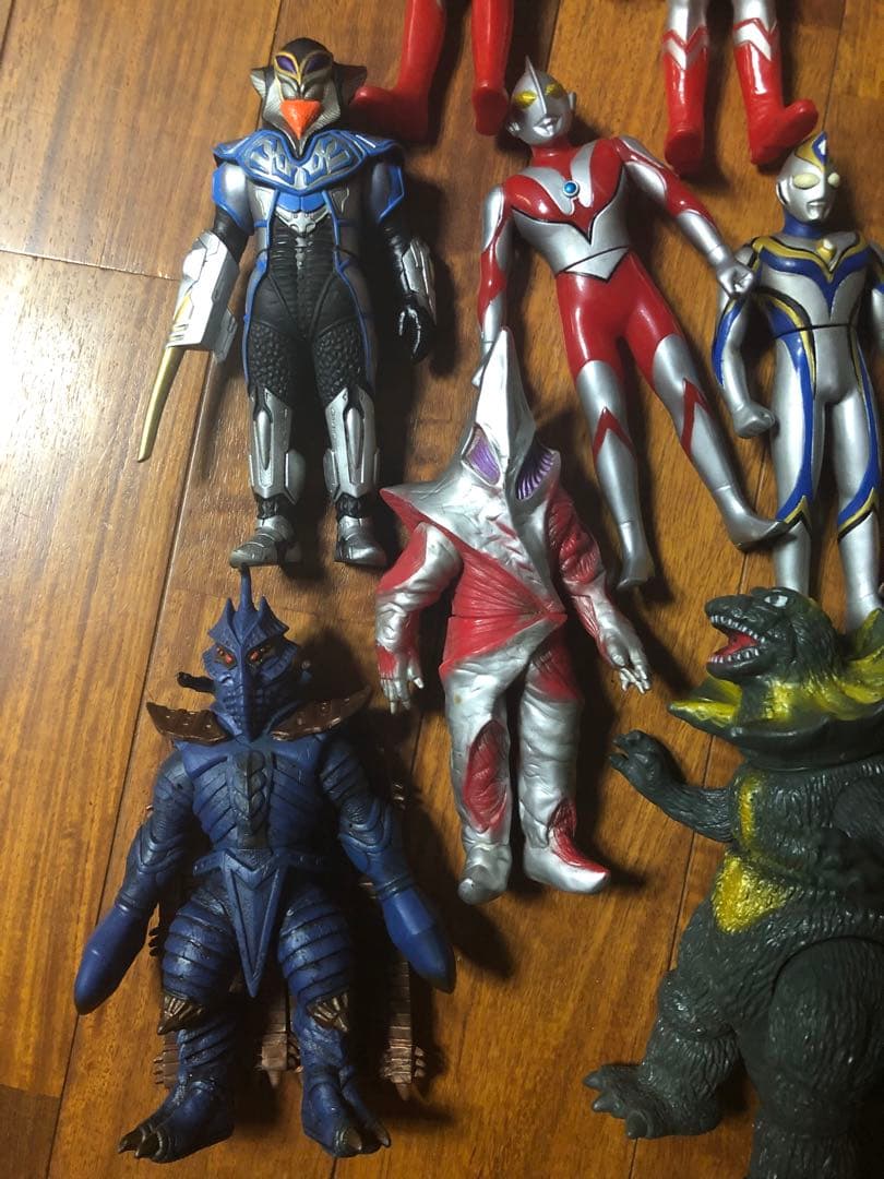 O*e様 ウルトラマン　怪獣　ソフビ