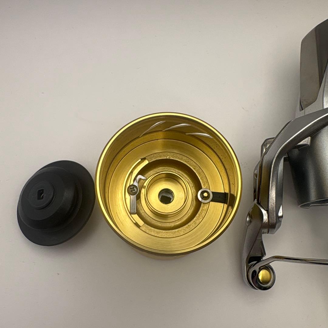 画像追加しました❗️シマノ 18ストラディックSW 4000XG