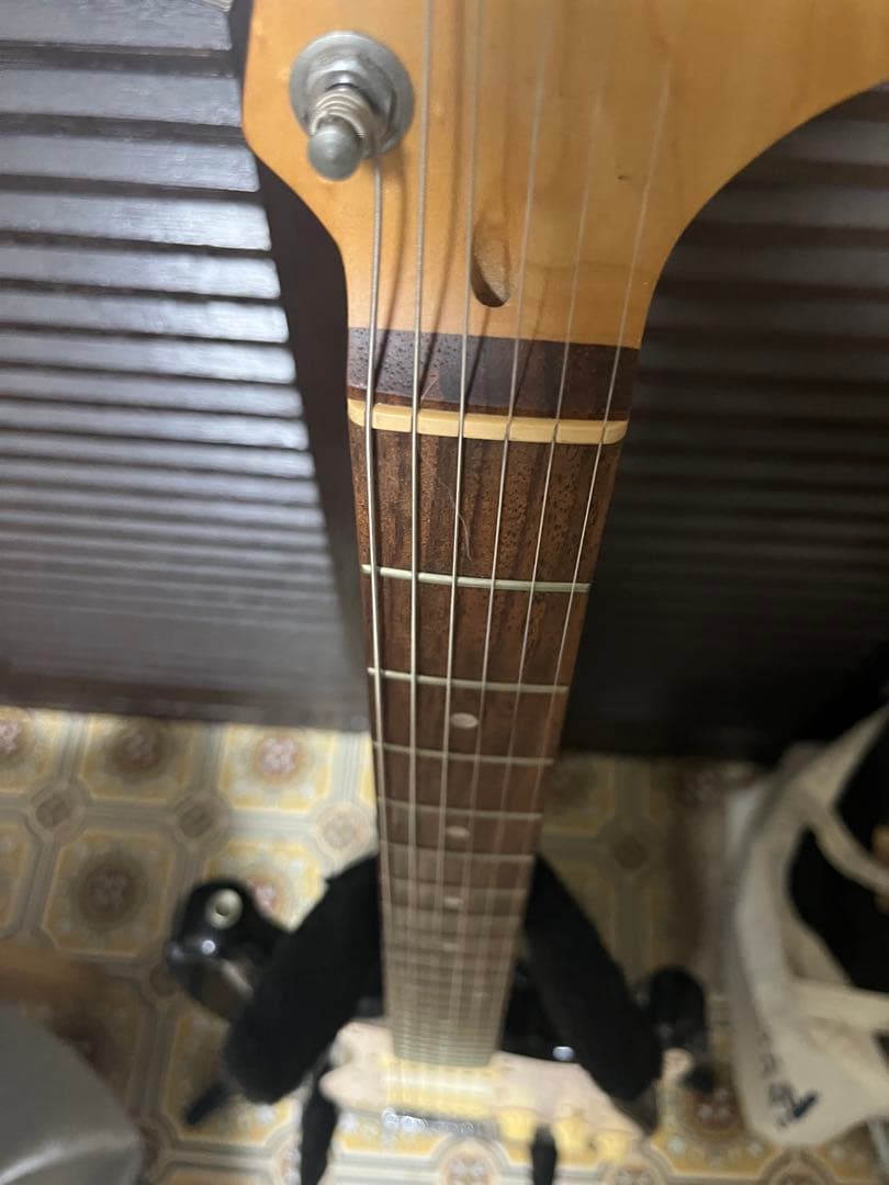 週末特別価格　Squier by Fender Affinityストラト