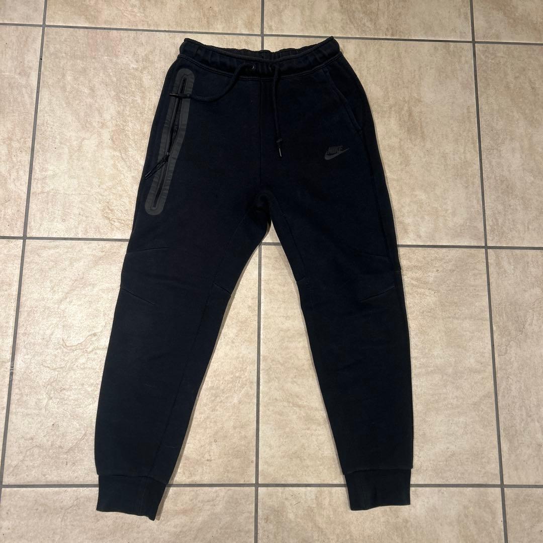 NIKE テックフリース　セットアップ　ブラック