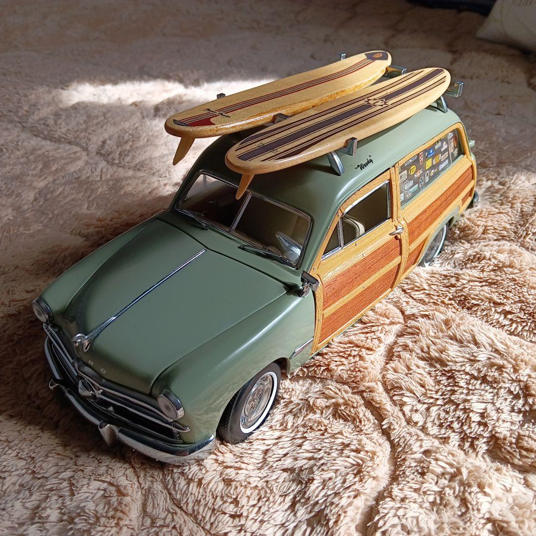 フォード・ウッドie サーフボード付き