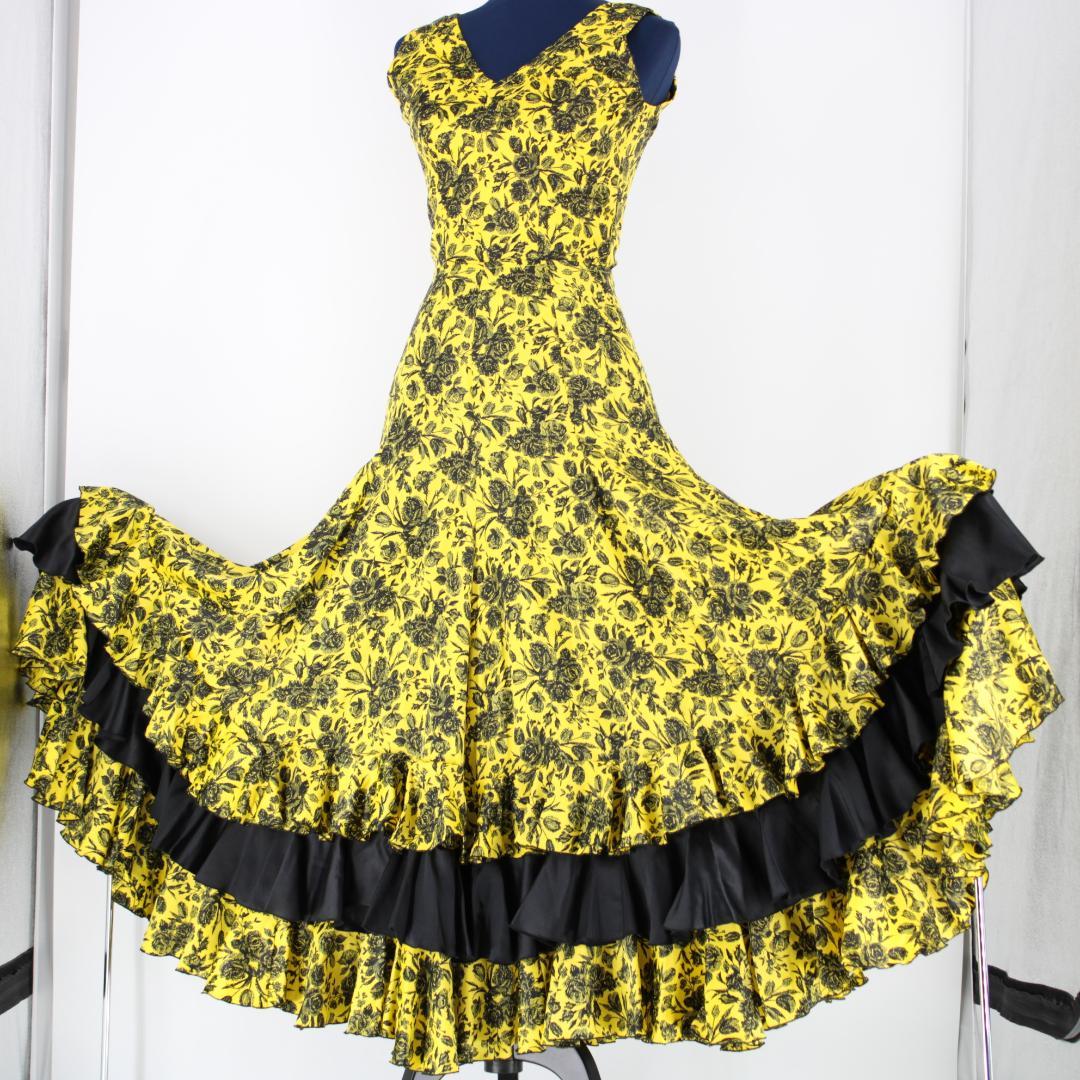 【フラメンコ衣装】イエロー＆ブラック 上下セット ツーピース セットアップ 薔薇