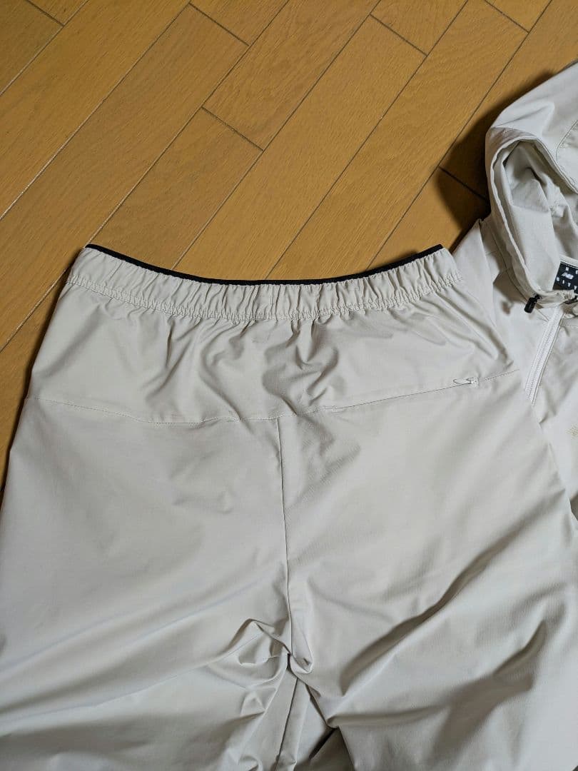 最終値下げニューバランス　THE CITY ウーブンパーカーパンツ上下セット S