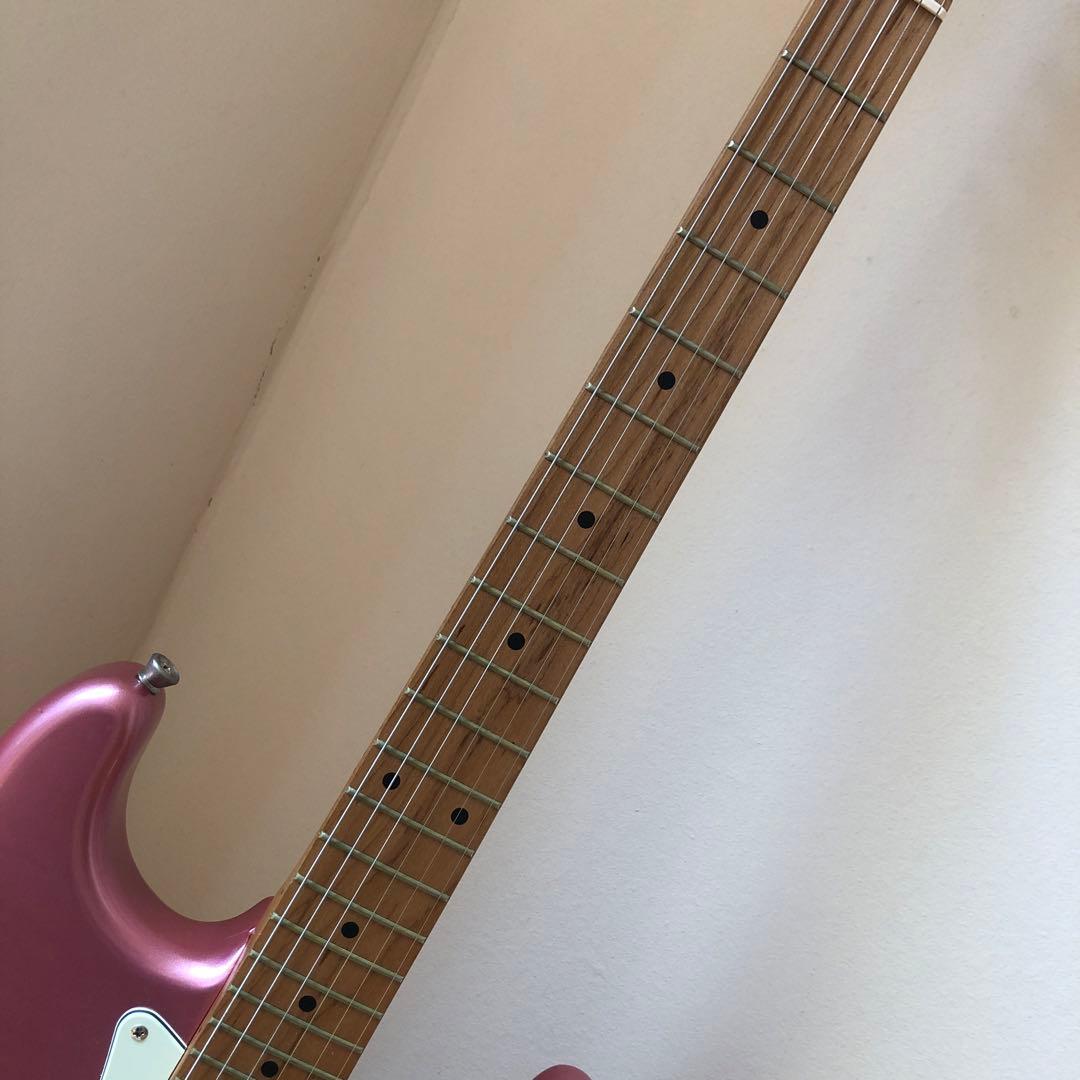 美品　Bacchus BST-2RSM HSS メタリックピンク　ストラト