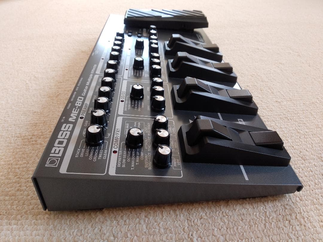 マルチエフェクター　BOSS ME-80