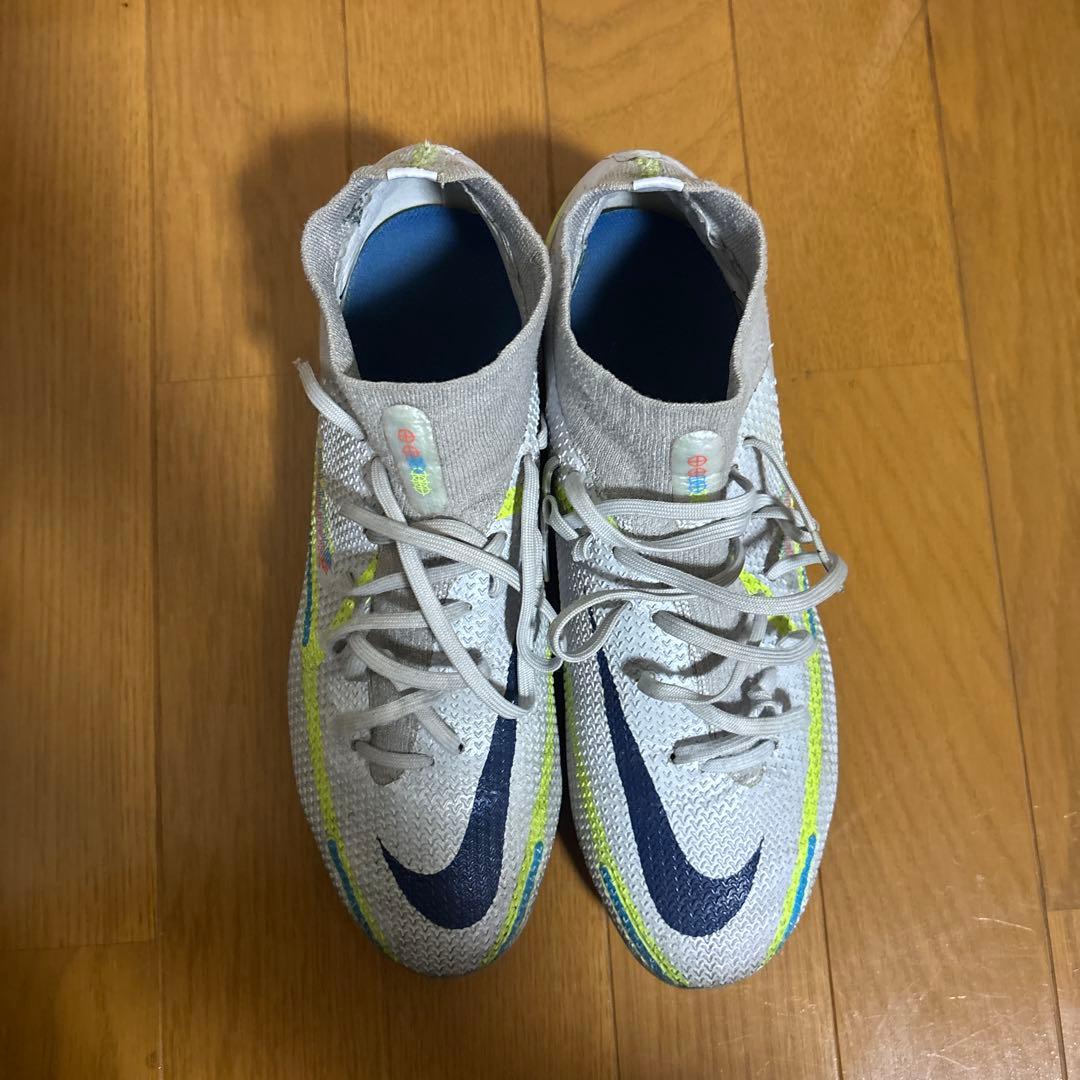 Nike スパイクACCファントムGTトップモデル