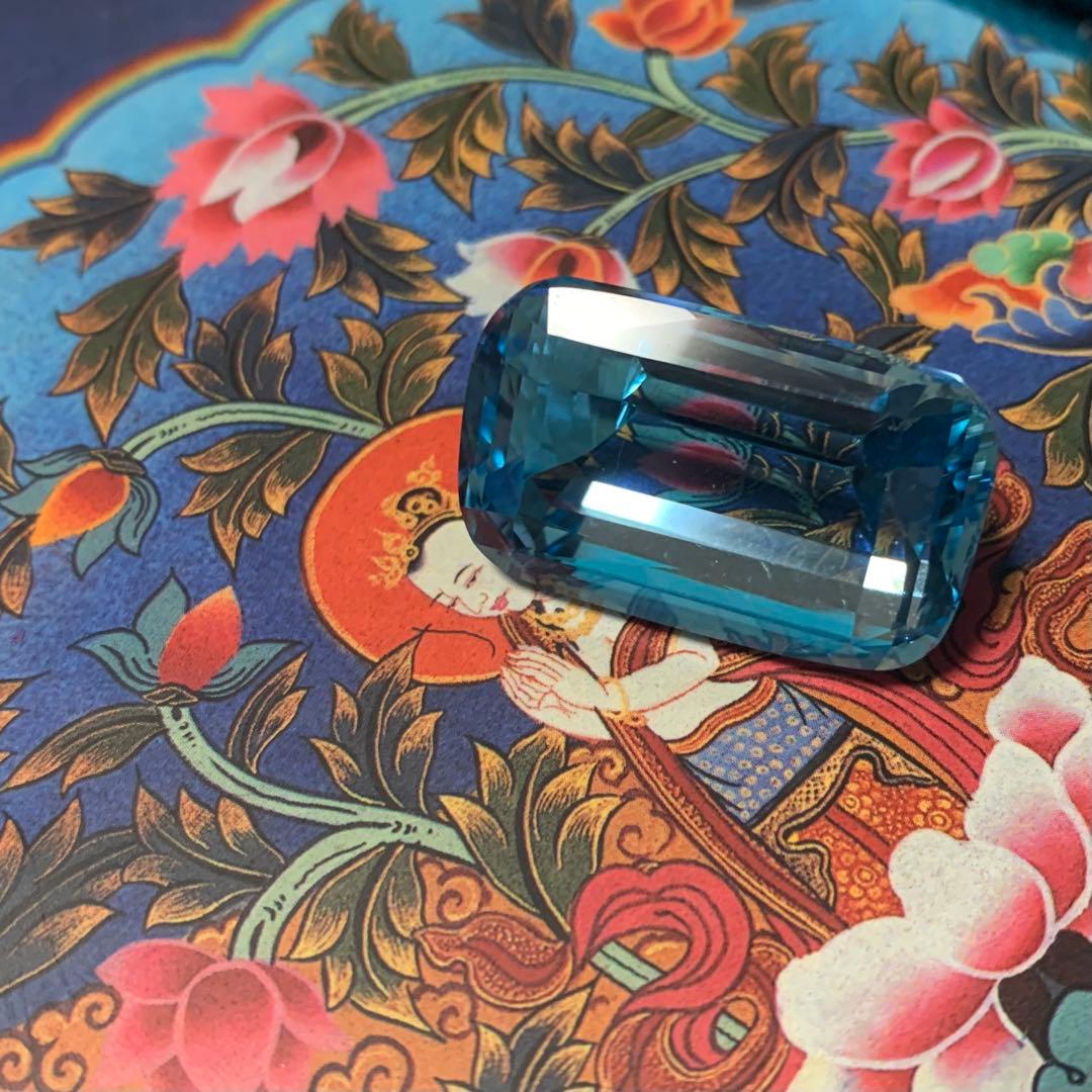 巨大ブルートパーズルース/レクタングルカット