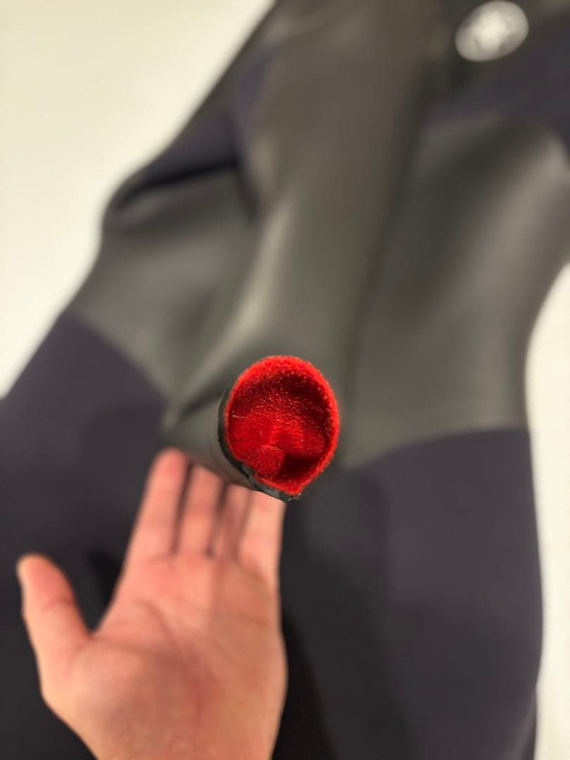 SALTCREEK POINT model ウェットスーツ