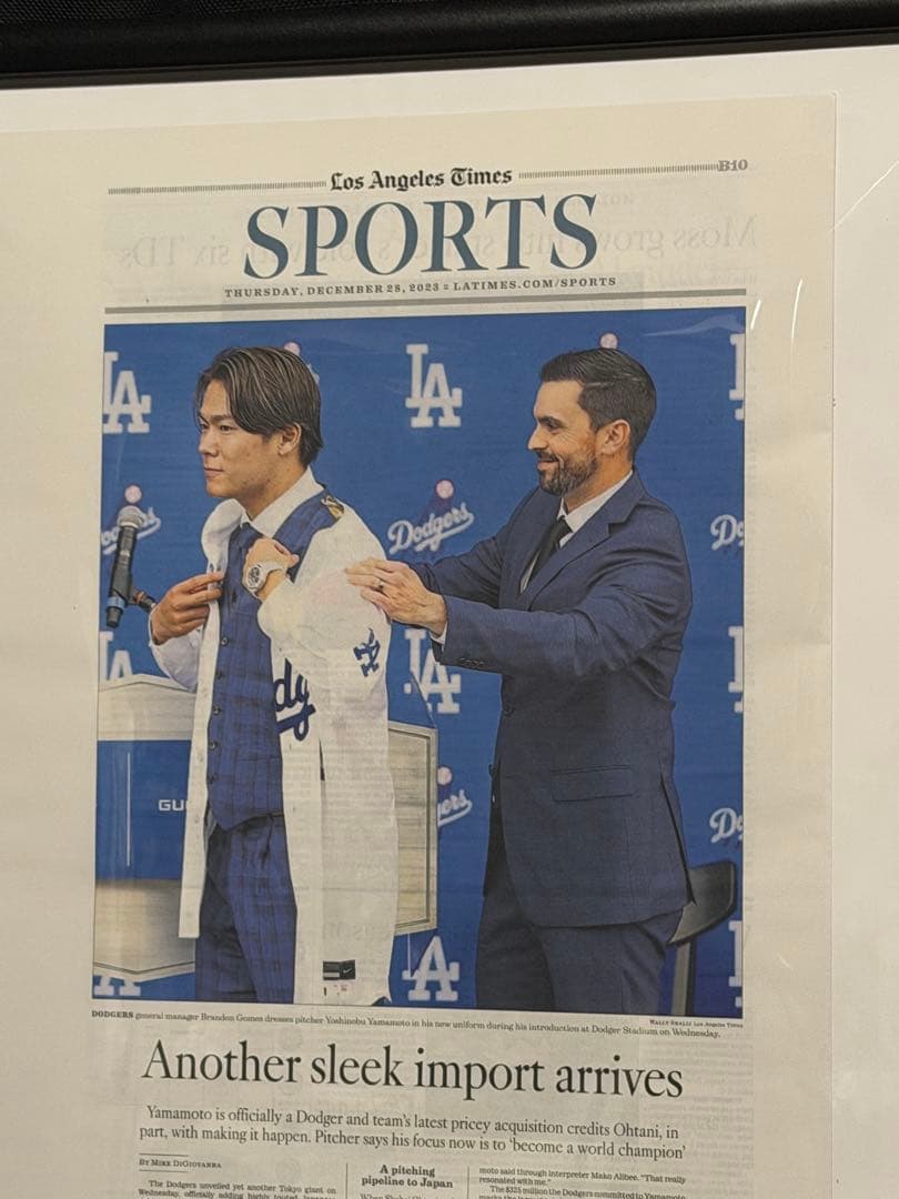 ドジャース 山本由伸 『入団記念号』超激レア ロサンゼルスタイムズ　額縁入り