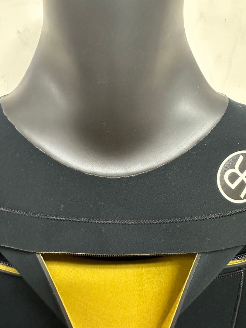 RASHブラックエディション（145000円）