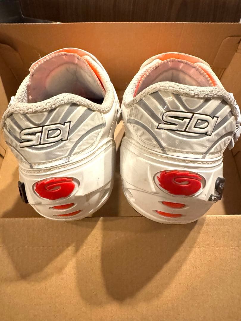 SIDI KAOS ホワイト/オレンジ 40 (25cm)