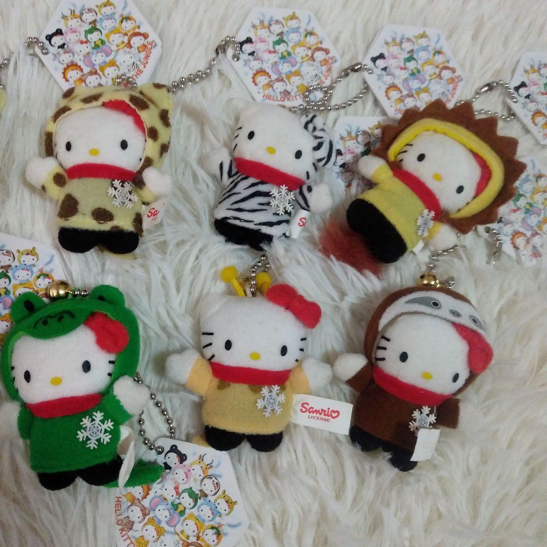 サンリオ　ハローキティ　ジャングルキティ　スノーバージョン　マスコット