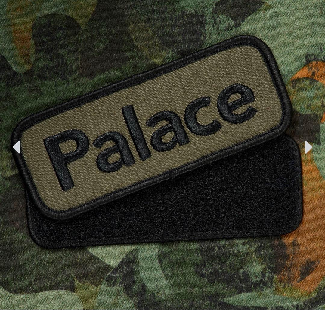犬服・アクセサリー PALACE Barbour Dog Coat Camo