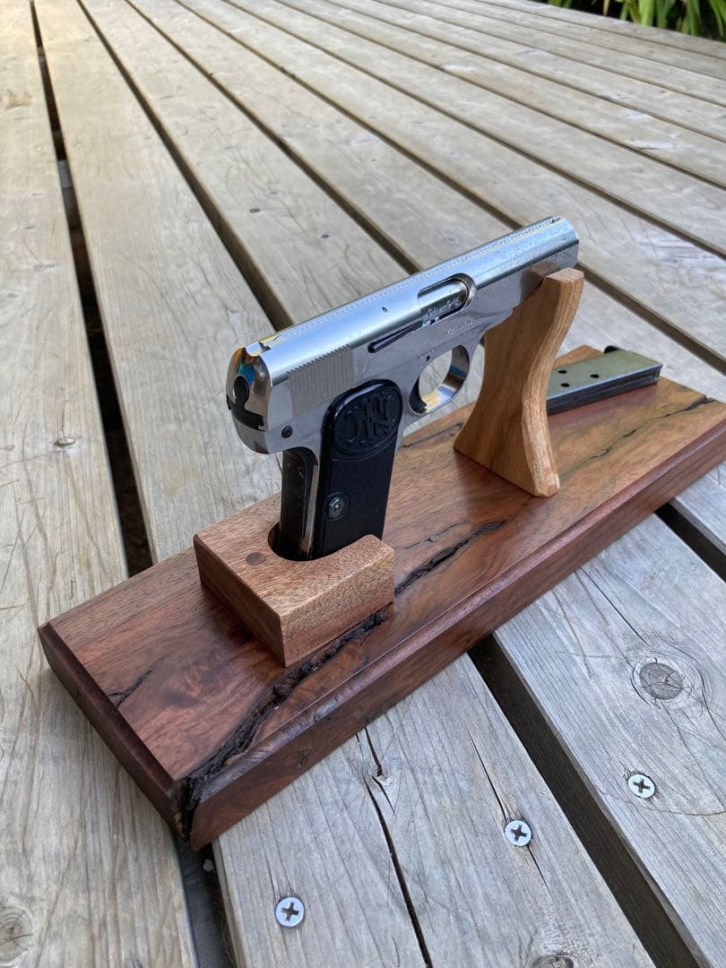 Browning M1910マルシン製用Gun Standガンスタンド