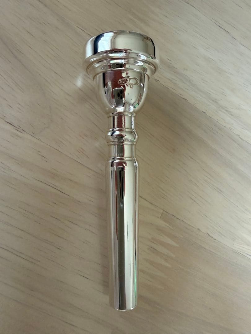 アトリエ・トシ　ホーカンハーデンベルガーモデル