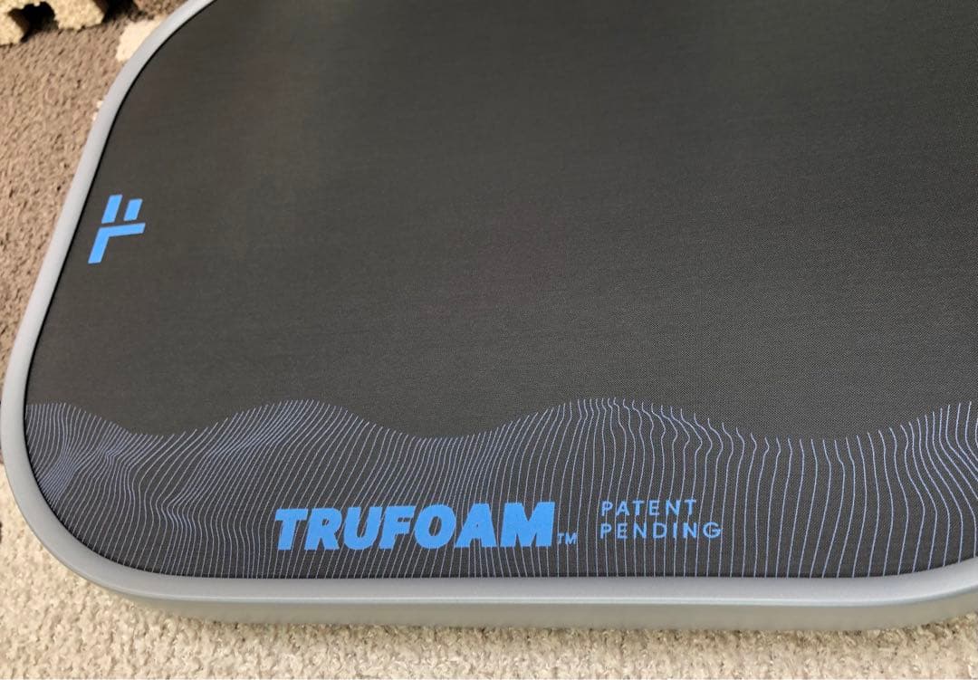 CRBN TruFoam TFW3 ピックルボールパドル