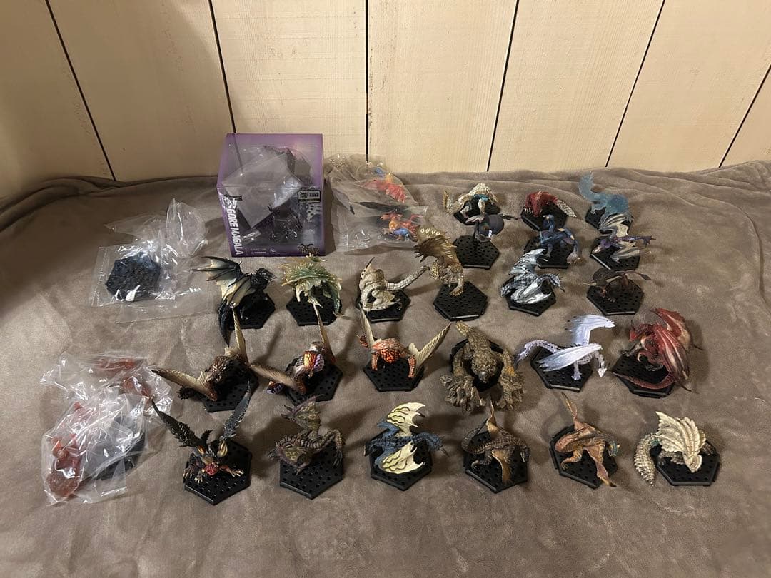 モンスターハンター　フィギュア　スタンダードモデル　30体まとめ売り