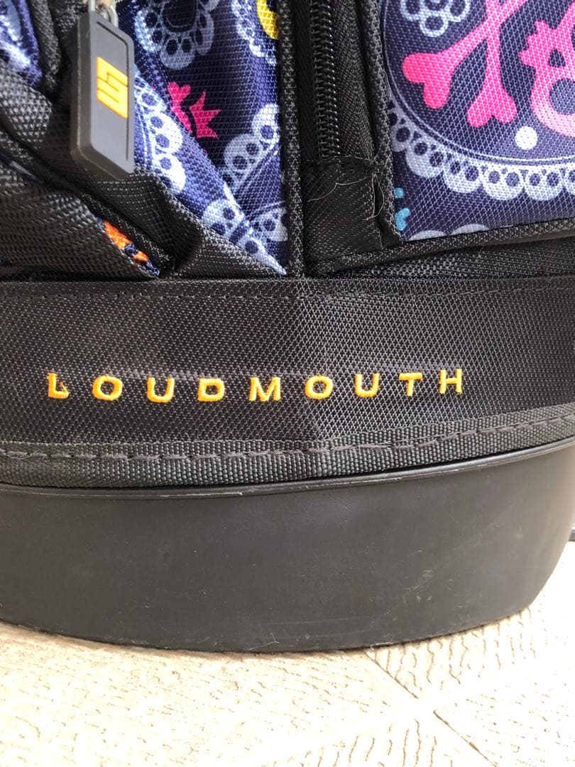 LOUDMOUTH カラフルスカルキャディバッグ