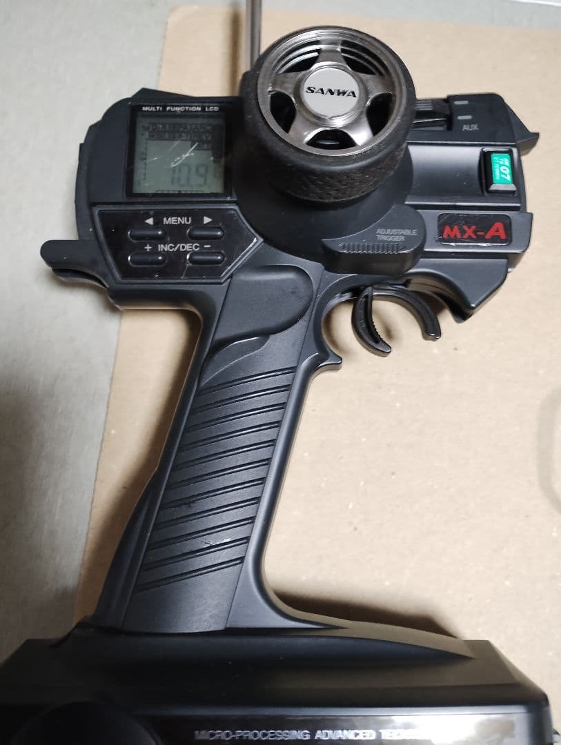 SANWA MX-A ラジコンプロポセット、専用受診機５機と成ります。